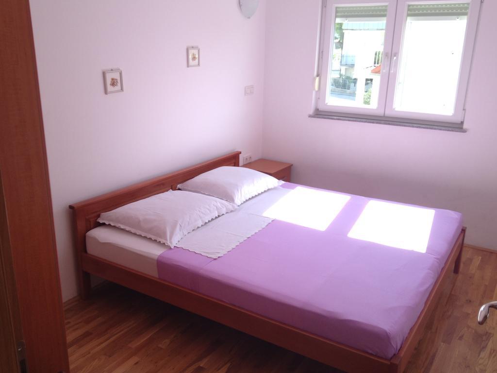 Gala Apartments Omiš Szoba fotó