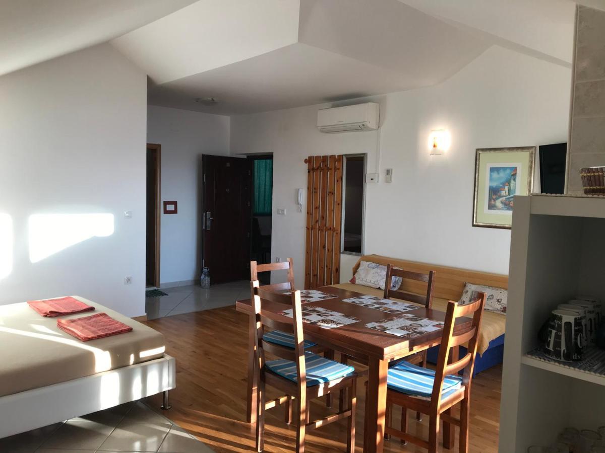 Gala Apartments Omiš Kültér fotó